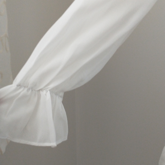 NWT Lulu's white ruffled open back dress M - Picture 3 of 10